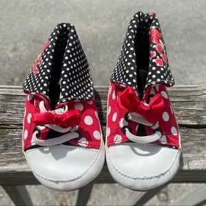 Minnie Mouse shoes